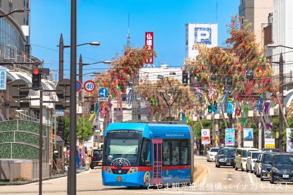 高岡七夕まつりとドラえもんトラム