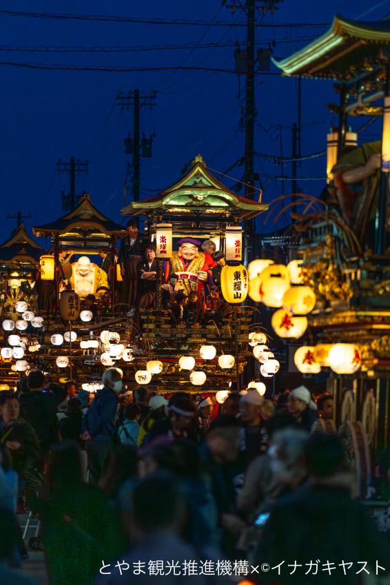 城端（じょうはな）曳山祭①（東下町曳山・出丸町曳山）