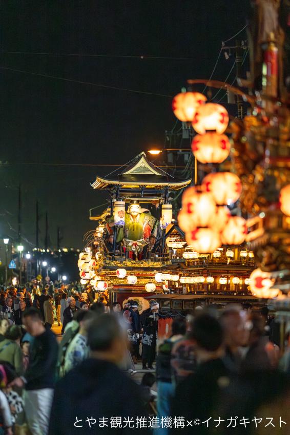 城端（じょうはな）曳山祭②（西上町曳山）