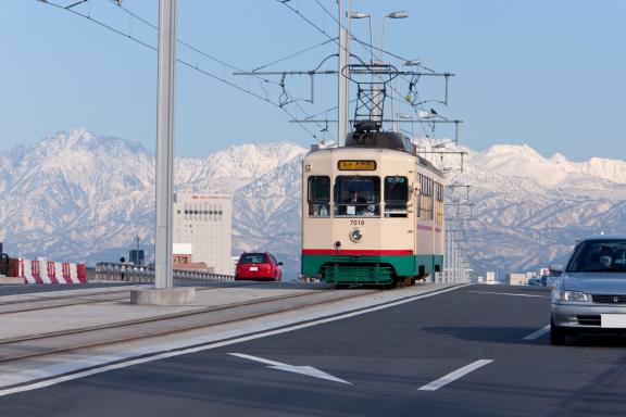 富山大橋と富山港線⑦