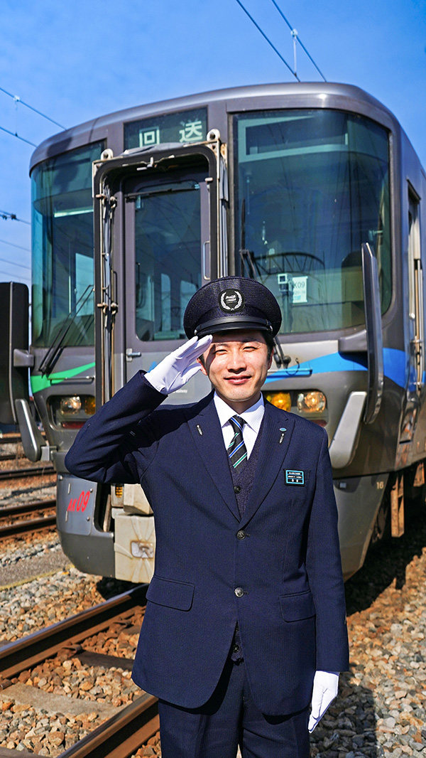 あいの風とやま鉄道 運転手