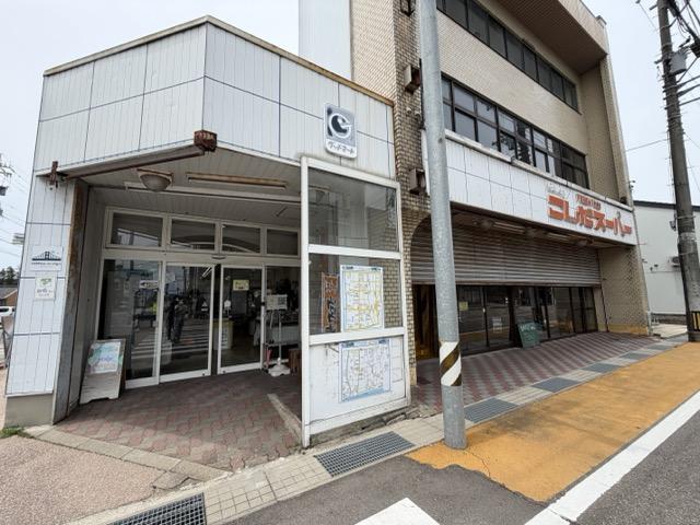 氷見高校の5学科が連携！部活並みの大所帯で店舗を動かす-0