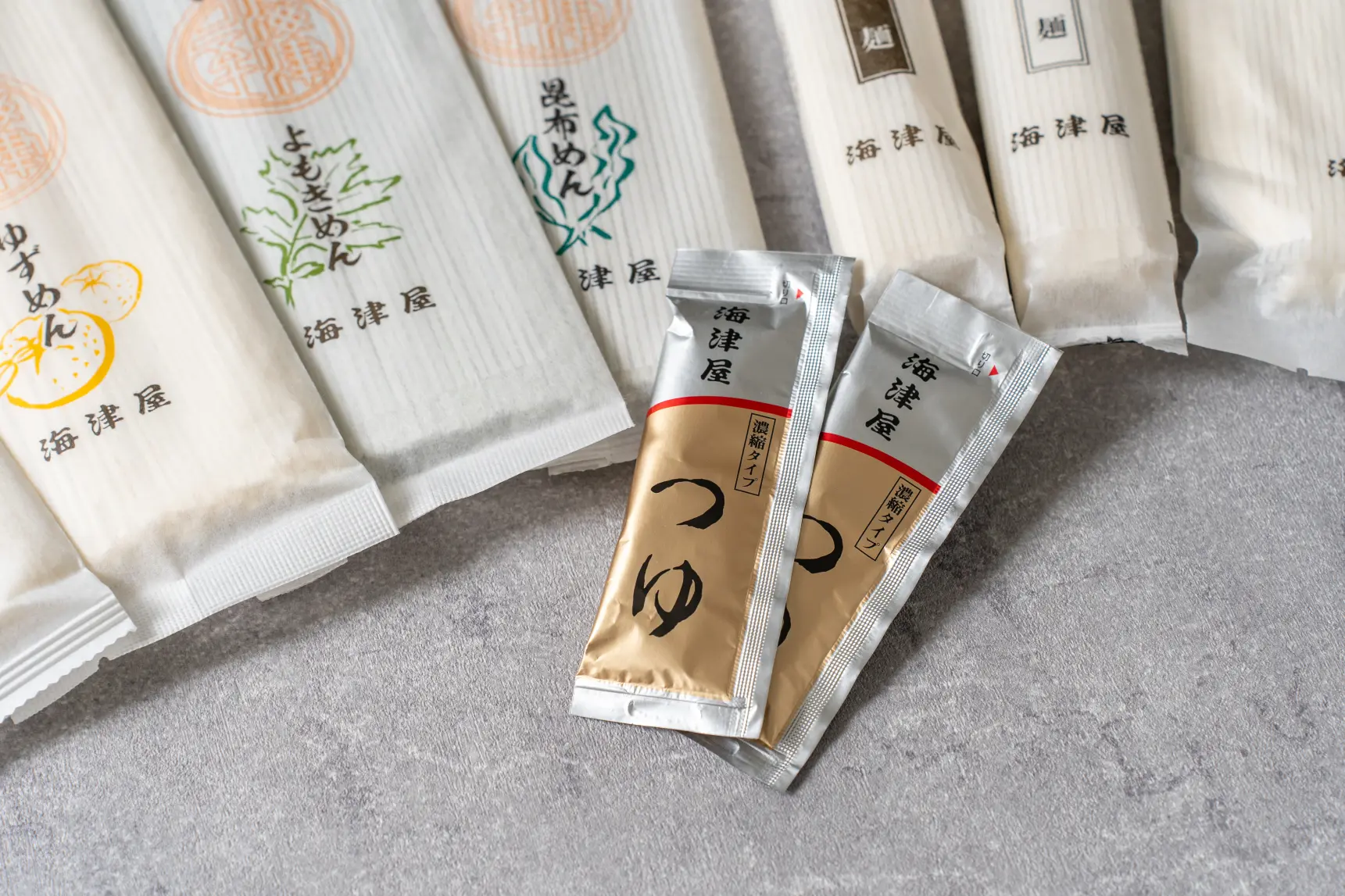 氷見うどんの老舗「海津屋」の7商品を食べ比べ-1