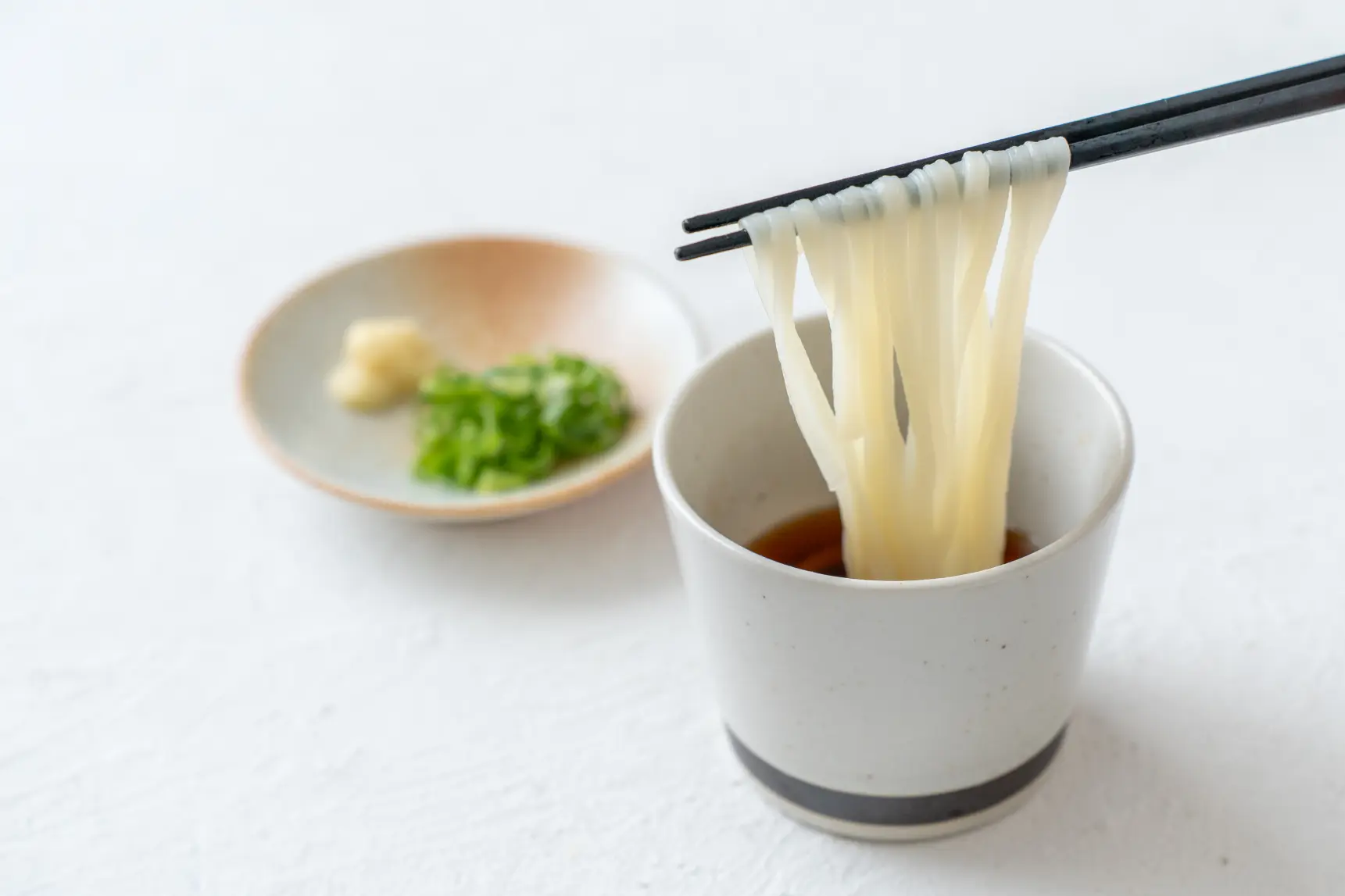 もち米が練り込まれた「餅めん」-0