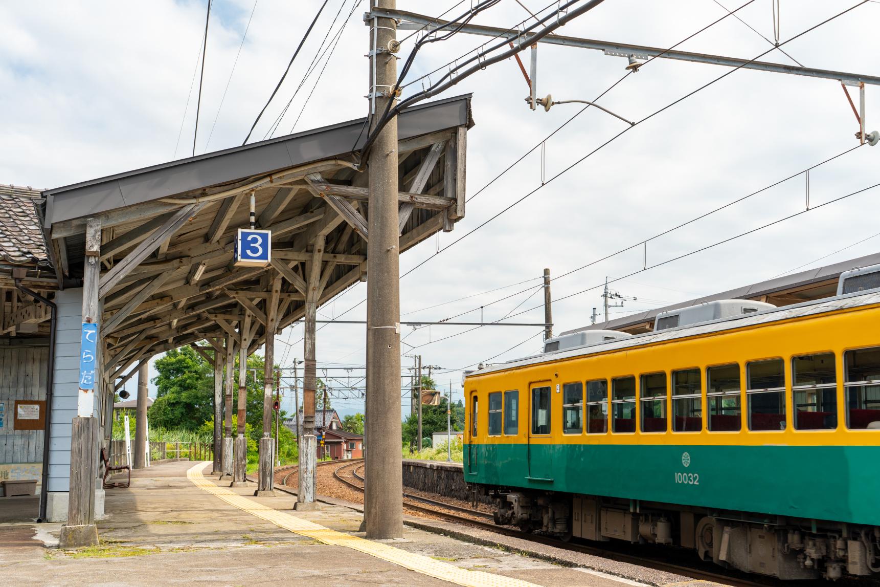 寺田駅（富山地方鉄道本線・富山地方鉄道立山線）-1