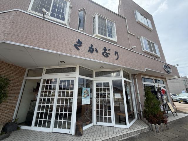 ① 和洋菓子司 さか志り｜氷見の素材も楽しめる、ふわふわかき氷-5