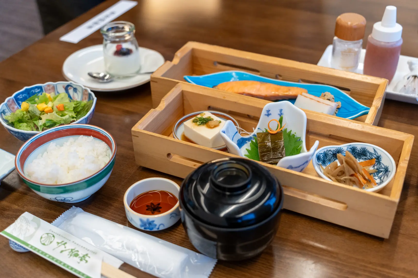 お宿の朝食から2日目スタート-0