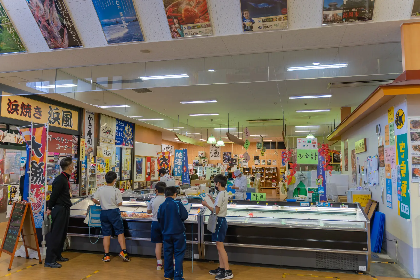 新湊きっときっと市場-2