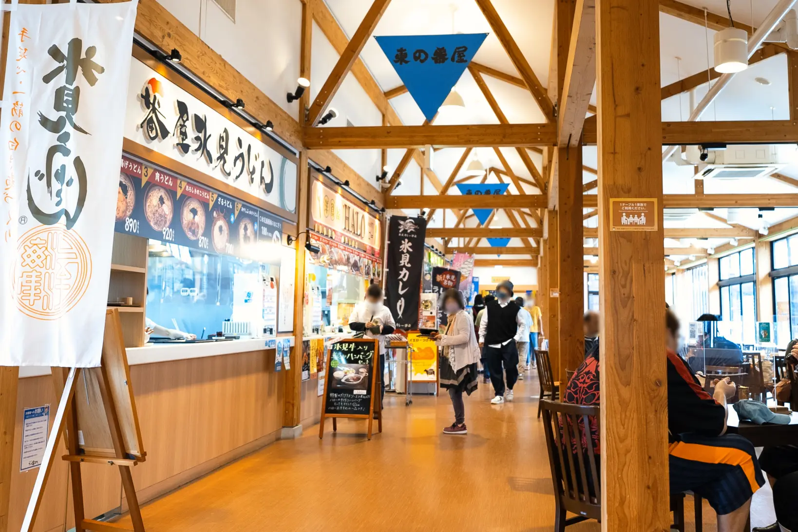富山名物が食べられるフードコート！-0
