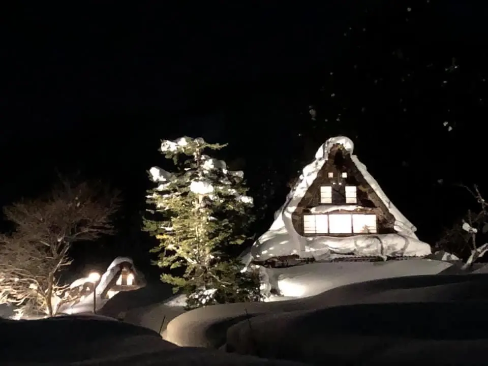 夜の世界遺産を堪能！相倉合掌造り集落ライトアップの魅力とは！？-1