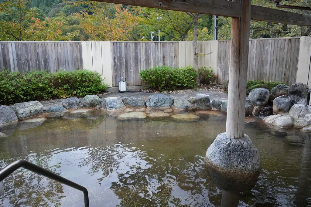 ５．季節を味わうことが出来る「露天風呂」にぜひ！-0