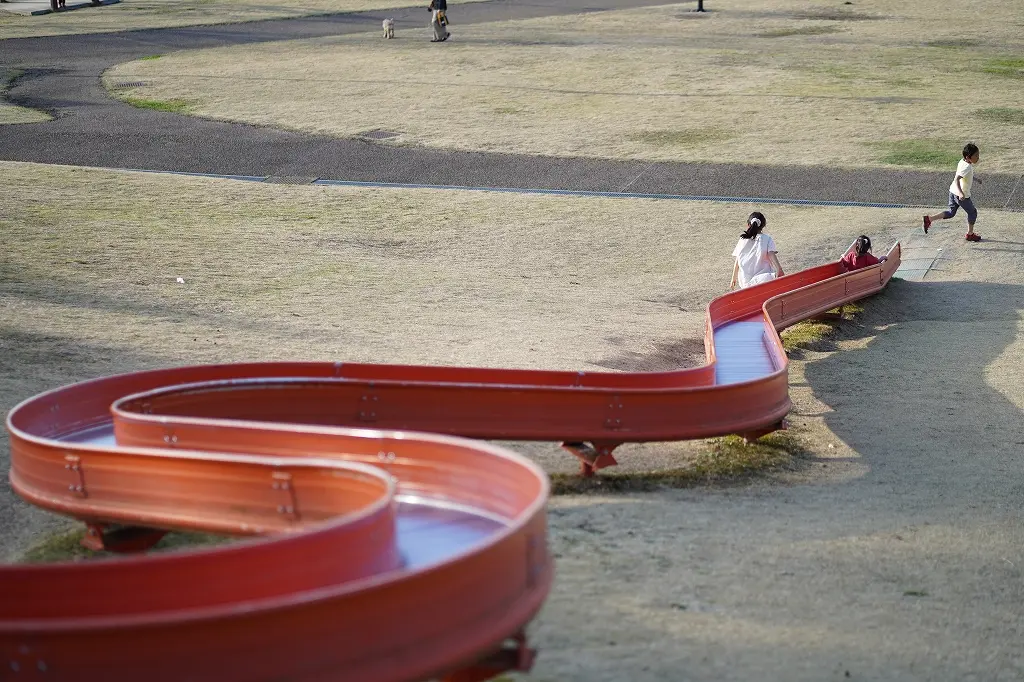 【オススメ３】夕陽と桜のコラボレーションが見られる「魚津桃山運動公園」！-2