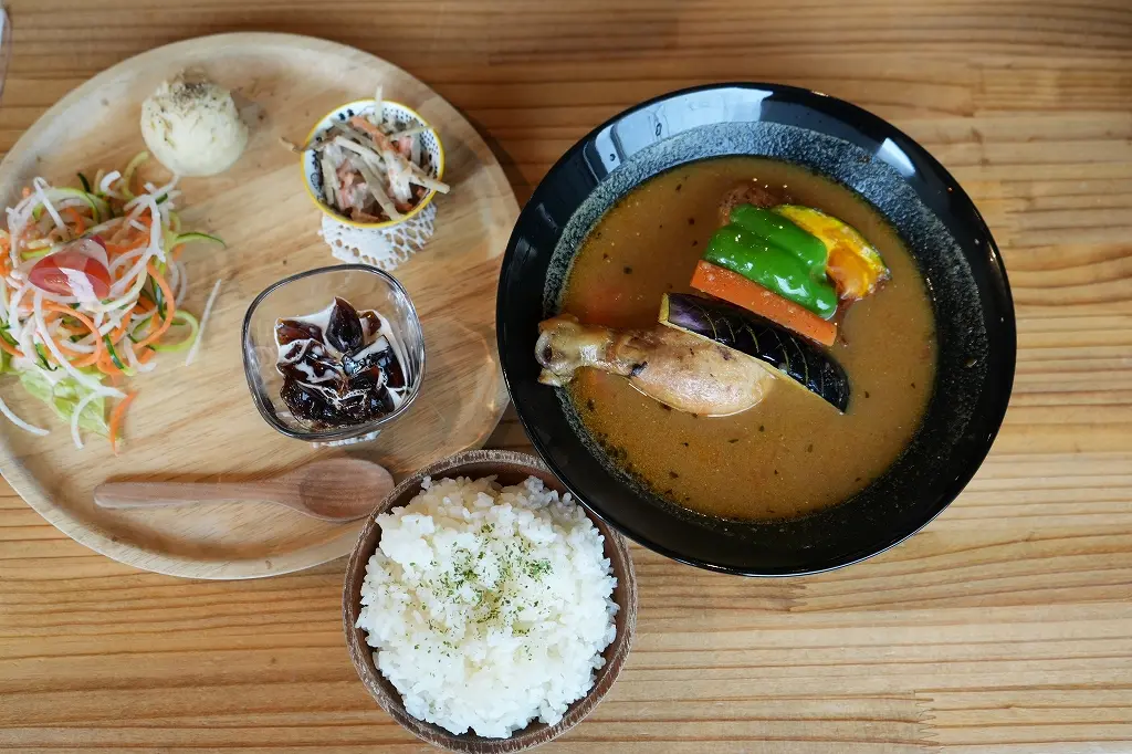 ランチスポット　富山市本郷町「ほんごうの木珈琲ピエロ」！-1