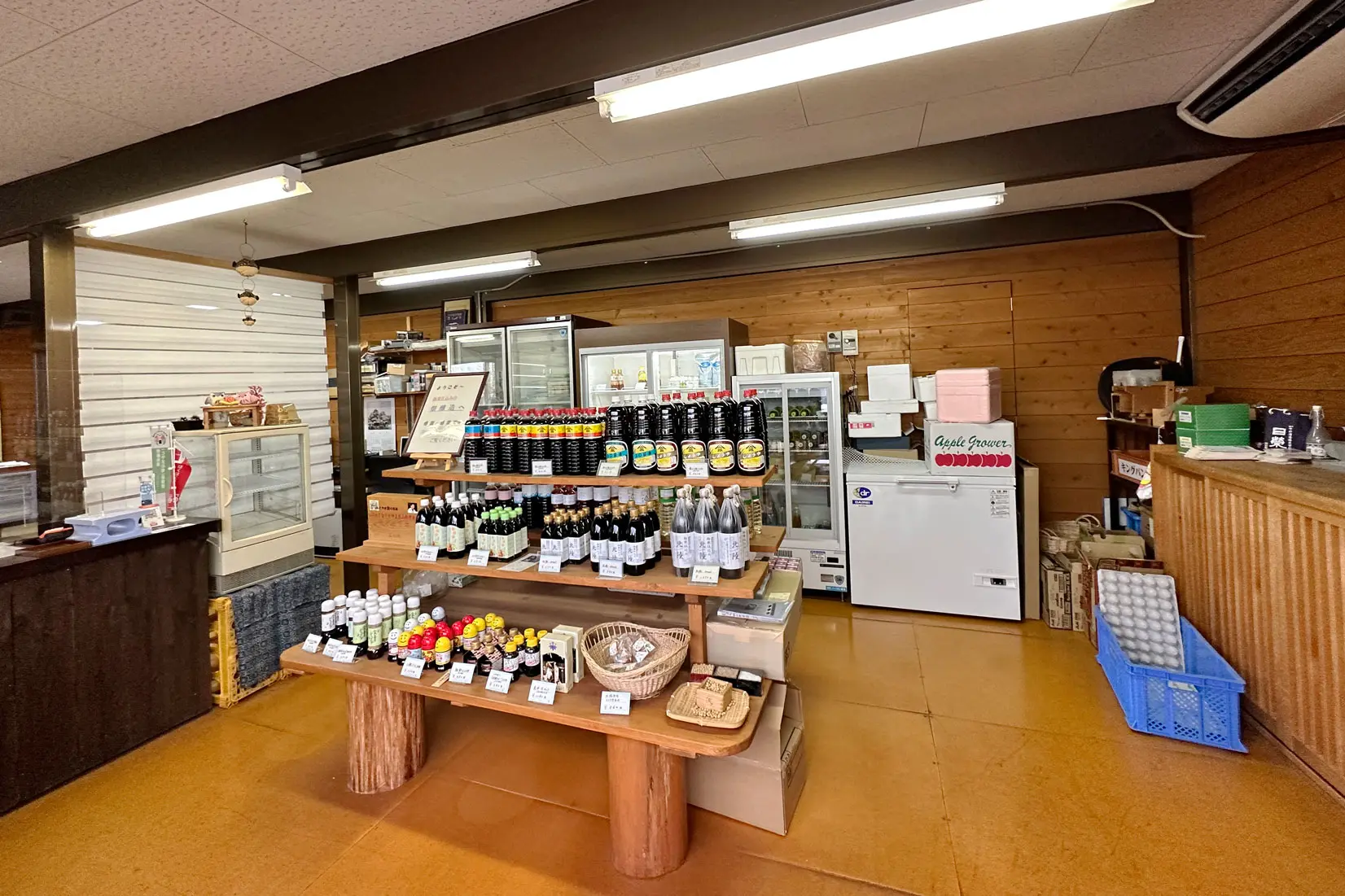 ショップ併設なので醤油を買える-0