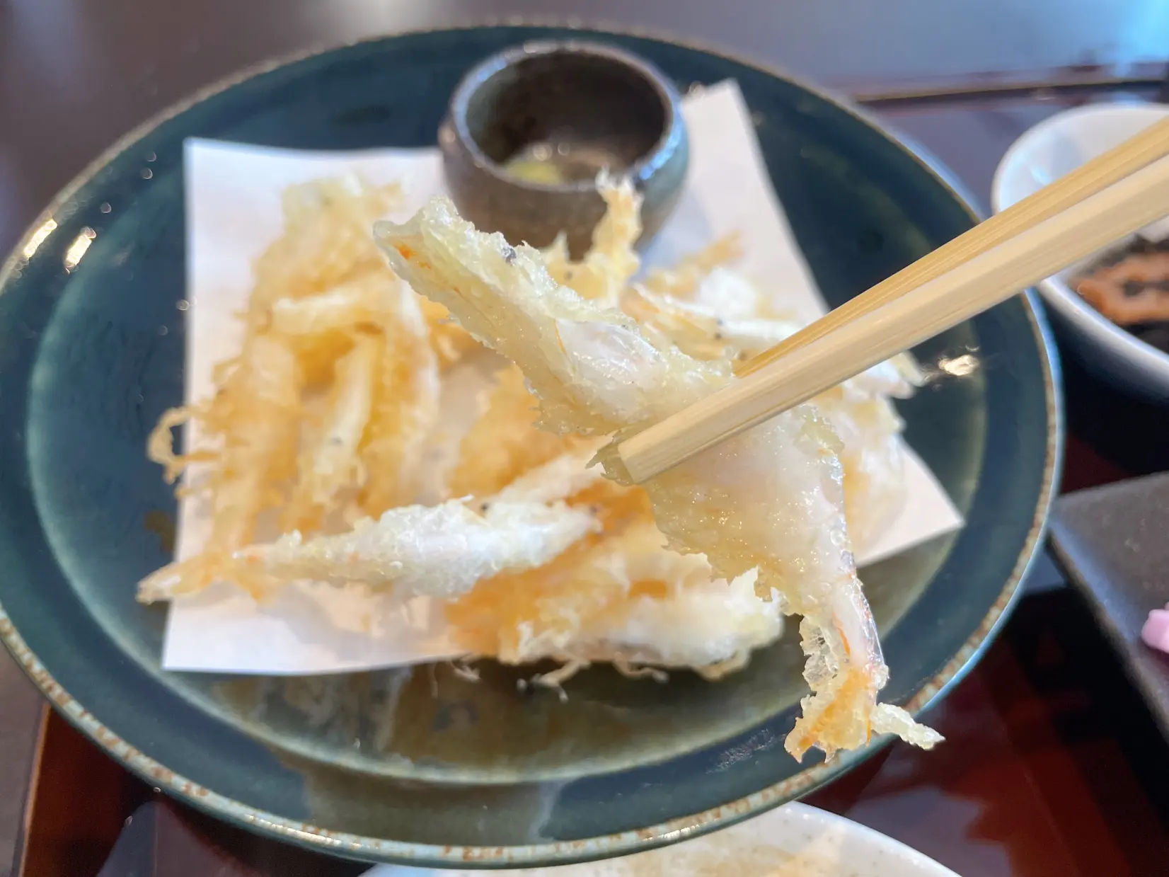 シロエビグルメとは-0