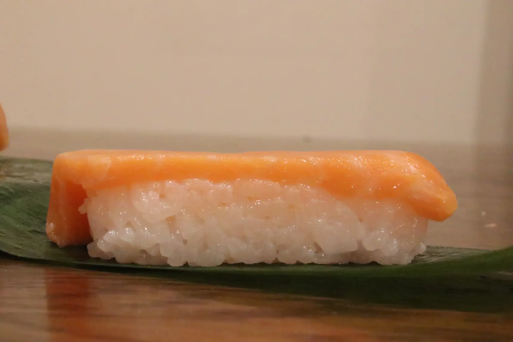 切らずに食べられる！手割り箱寿し【順風屋】-3