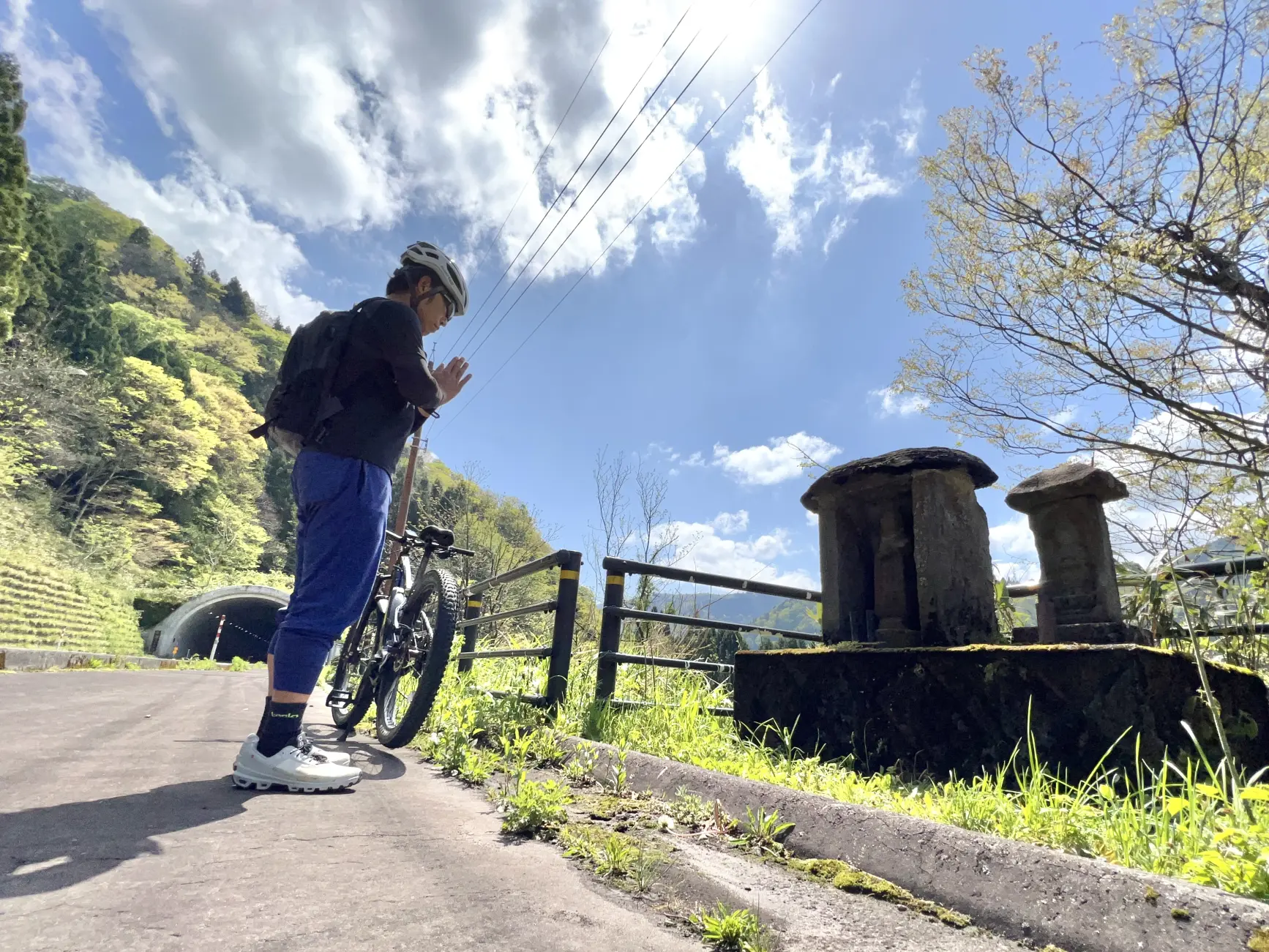 現代まで続く修行の道、立山参道-0