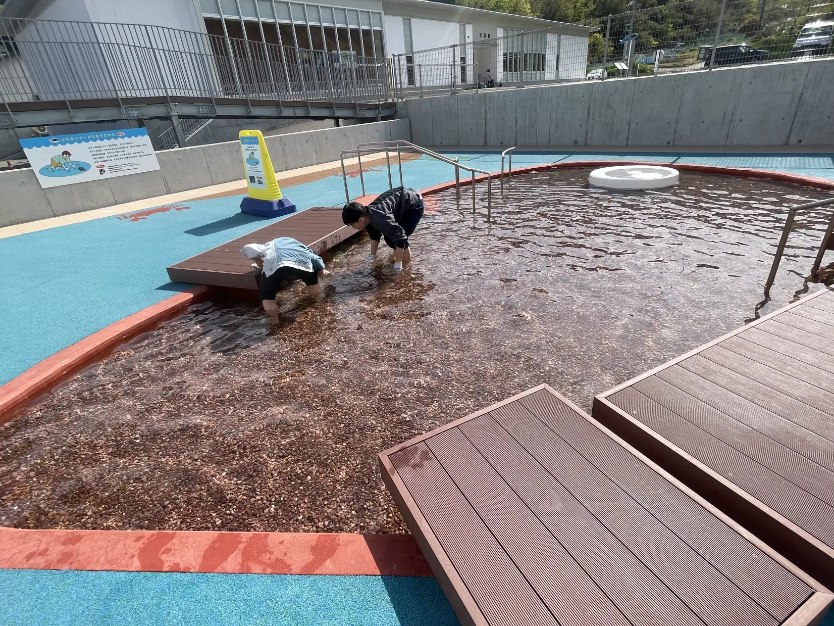 着替え必須！魚とふれあえる「富山県栽培漁業センター」（氷見市）-0