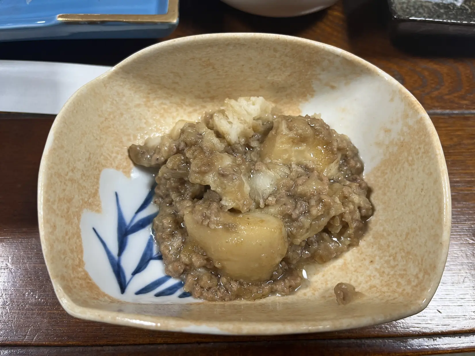 餅のような粘り気　自家栽培の里いも煮物-0