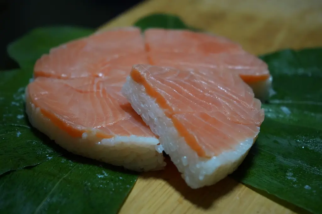 家族へのお土産は、「手作りのますのすし」！-2