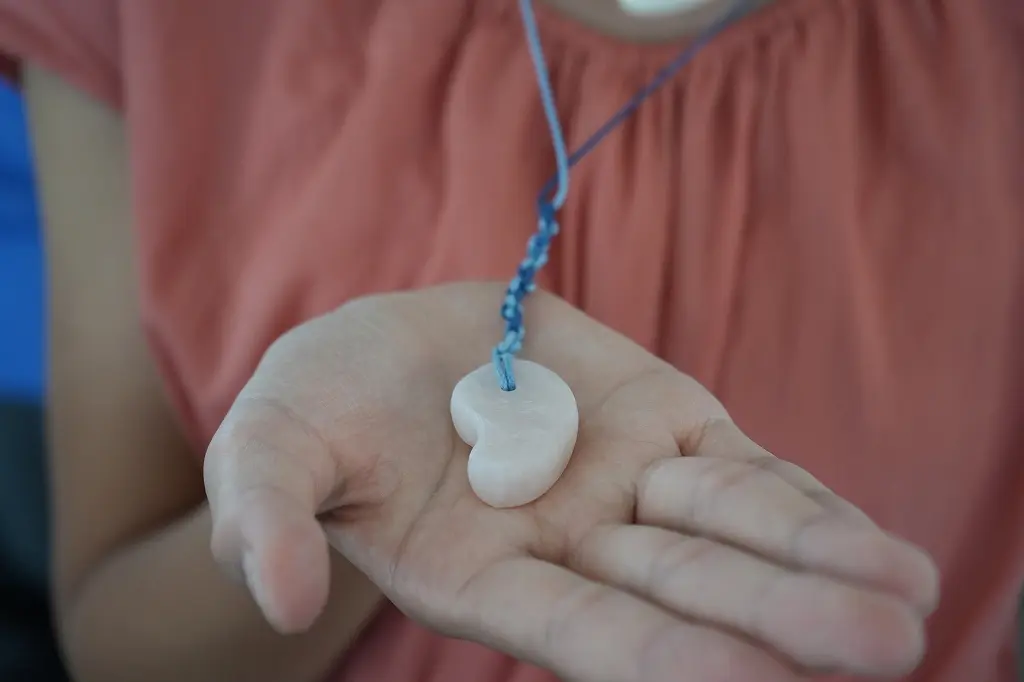 ヒスイ海岸でトレジャーハンティング　⑤「まが玉」の手作り体験-0