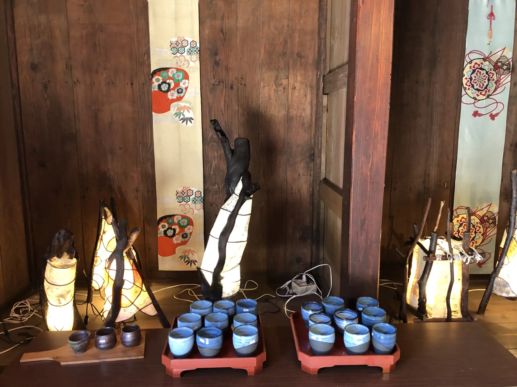 館内は和紙展示館。これも和紙？あれも・・和紙？！-3