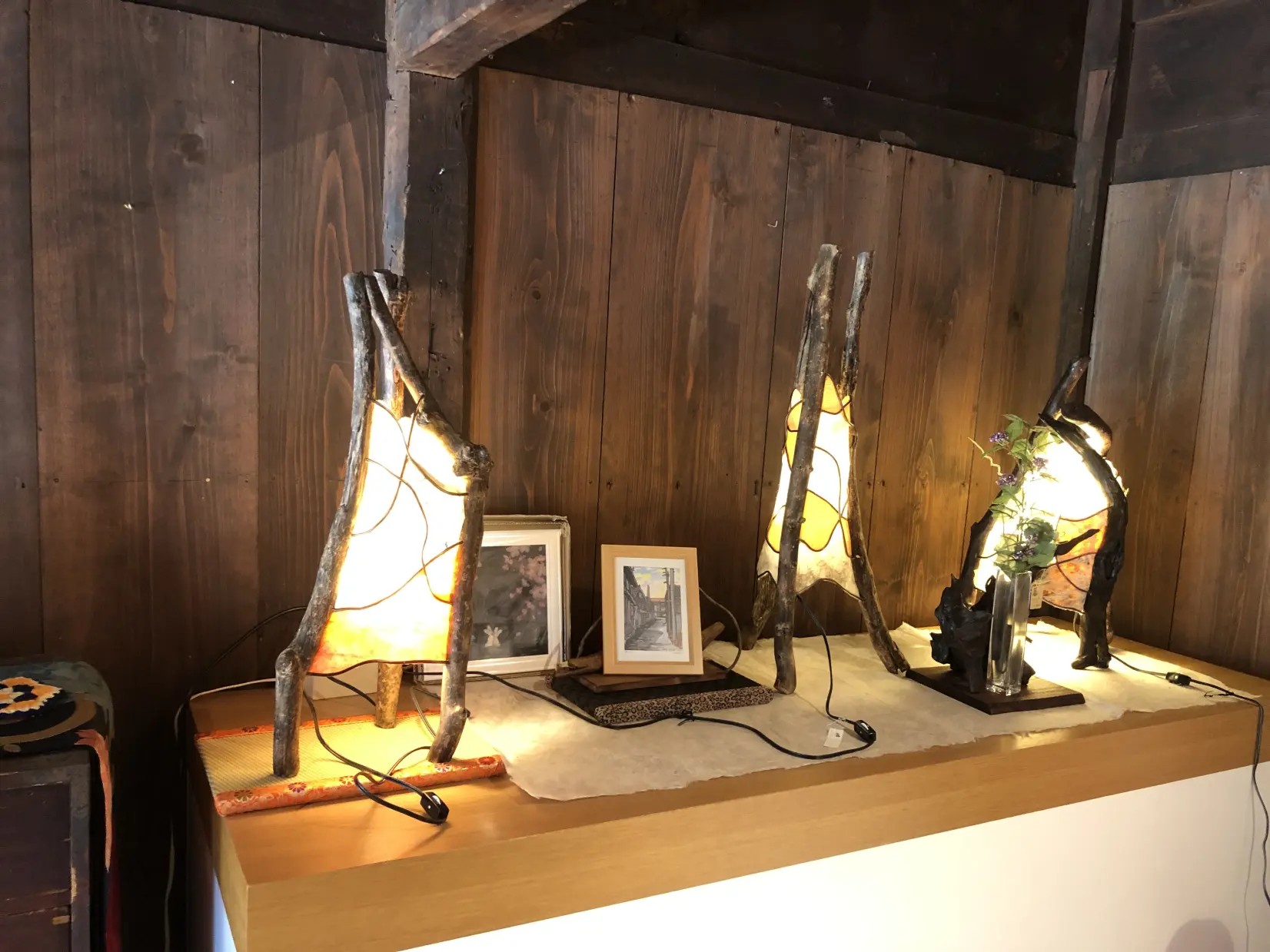 館内は和紙展示館。これも和紙？あれも・・和紙？！-1