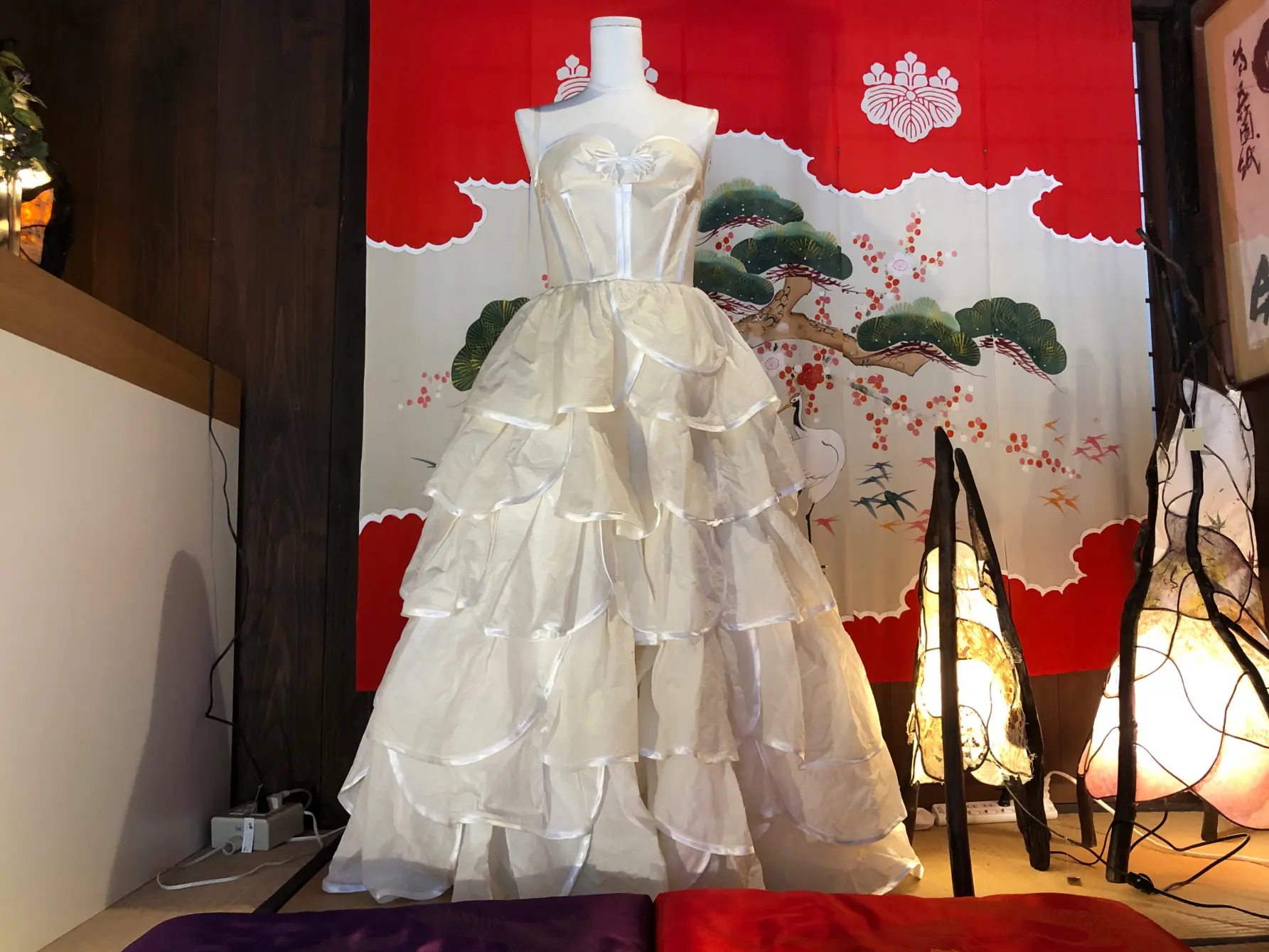 館内は和紙展示館。これも和紙？あれも・・和紙？！-0