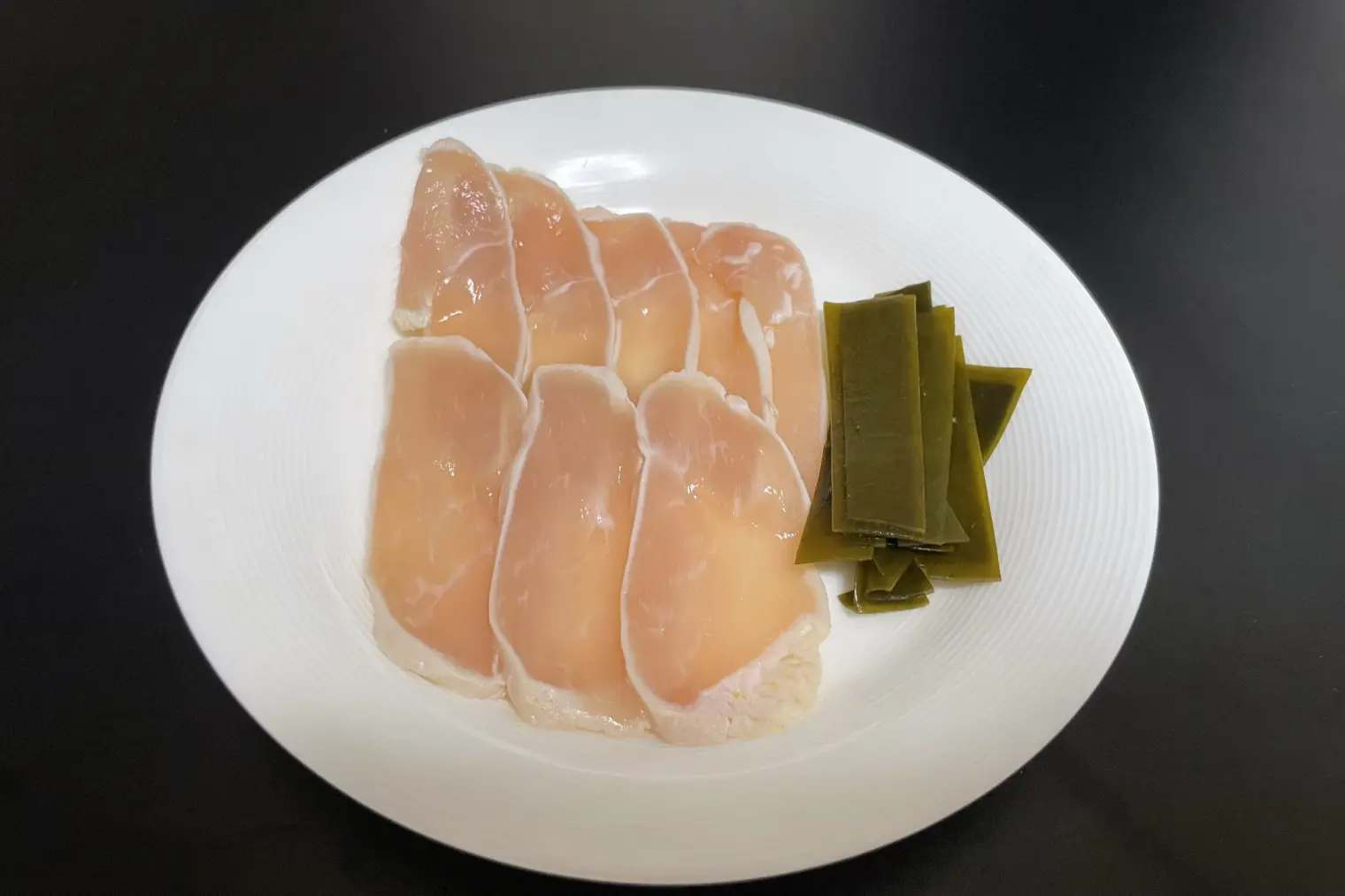 新しいおいしさとの出会い！「鶏の昆布〆スライス」-1