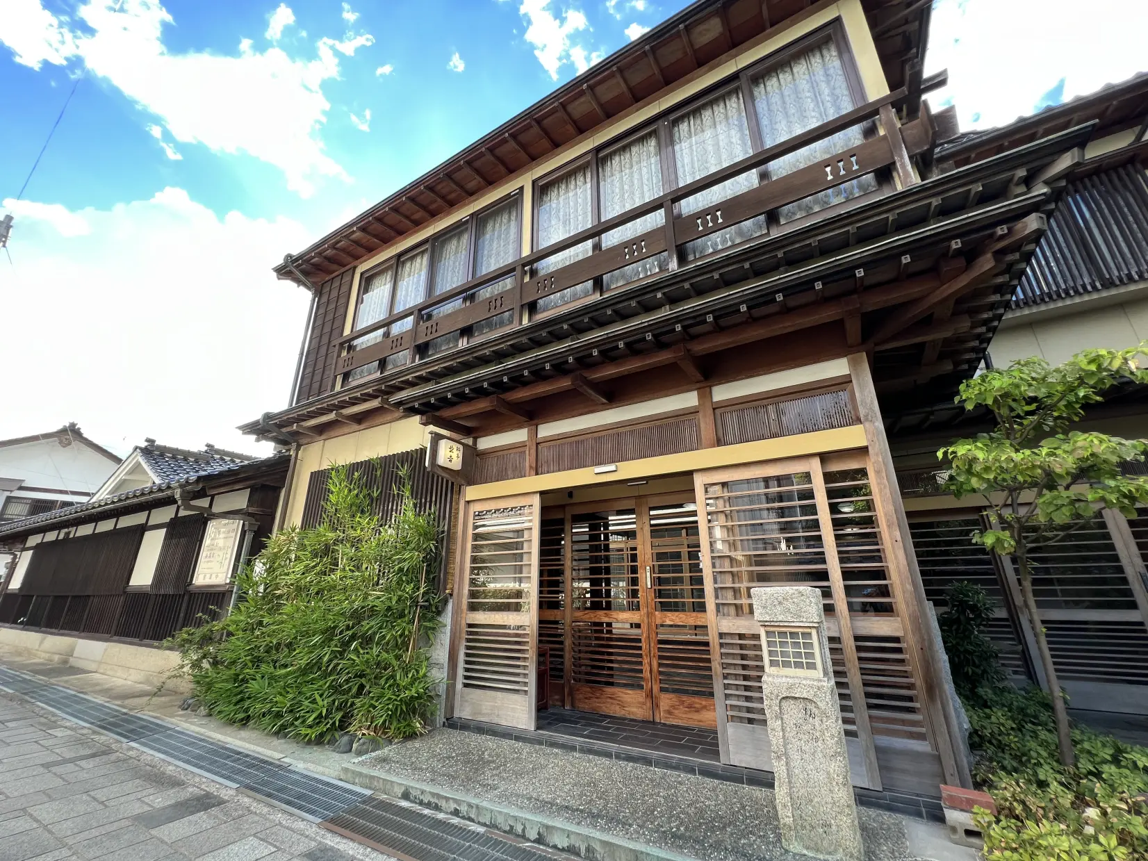 八尾の老舗料理旅館「北吉」へ-0