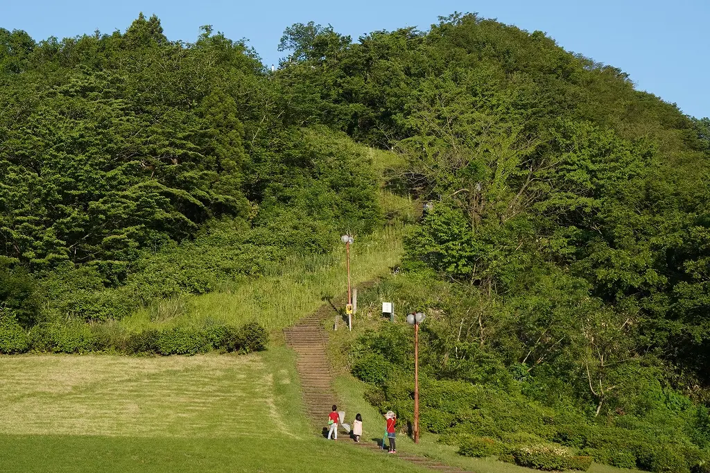 標高345メートル！「猿倉山」から絶景を！-0