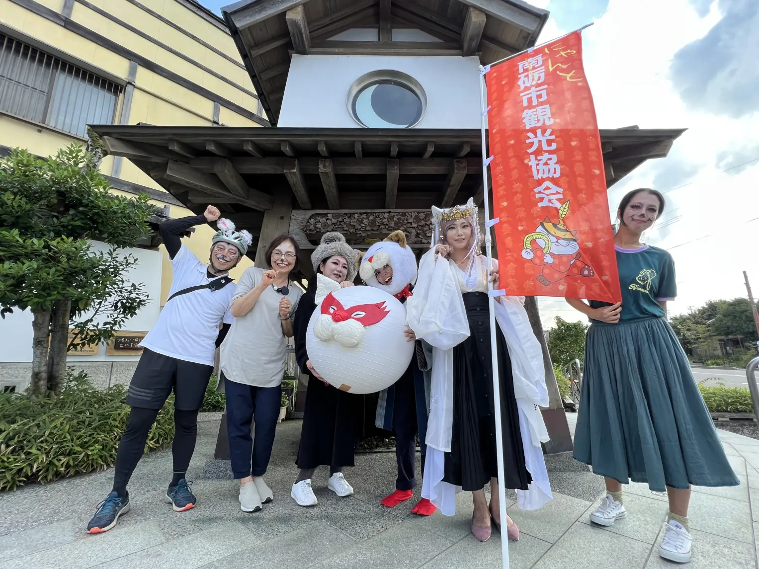 神楽坂と南砺市、猫が繋いだ地域間交流-0