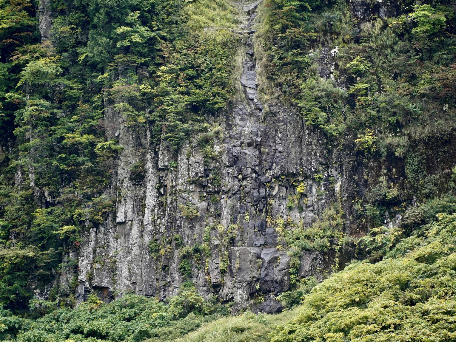悪城の壁：日本一の一枚岩-1