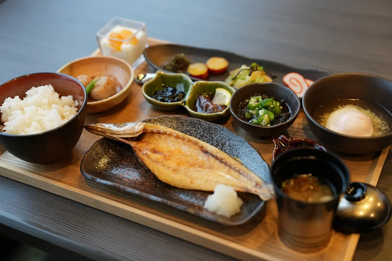 選べる朝食が嬉しい！「和洋ブッフェ」か「和朝食 富山御膳」！-3