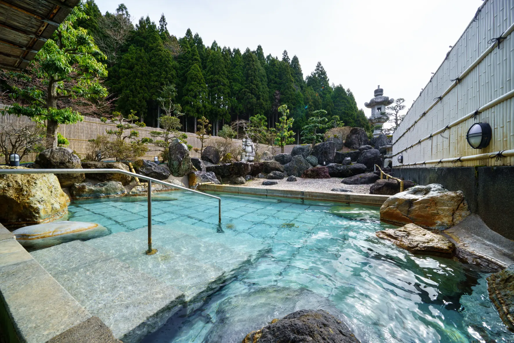 「天然の化粧水」美肌の湯を堪能-0