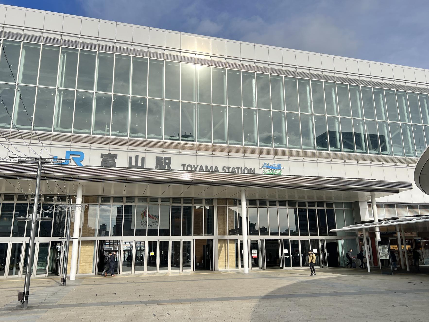 富山駅：まずはここから。旅のスタートポイント-0