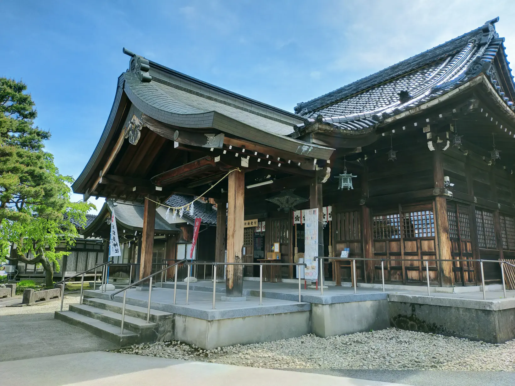 とやまの天神様「於保多神社」-0