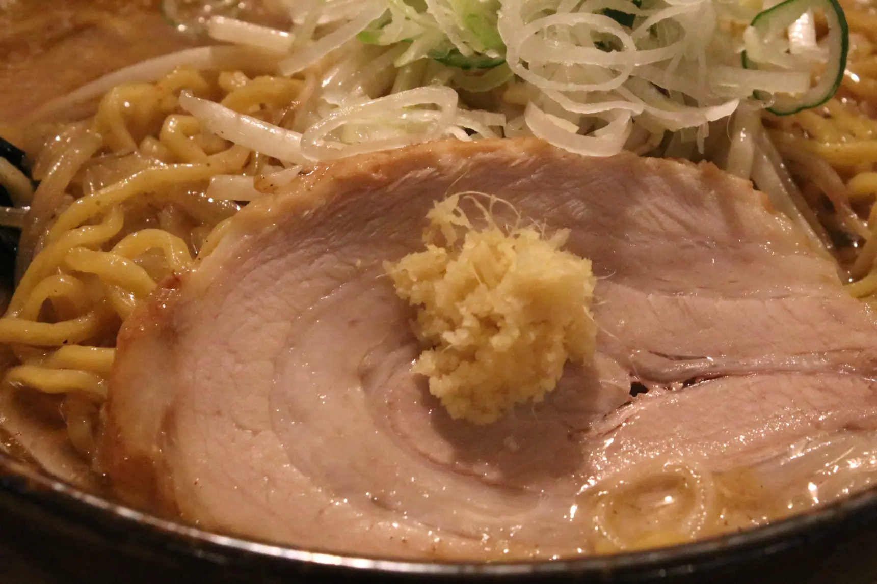 「麺屋つくし」舌をうならせる、極上の味噌ラーメンが味わえる【富山市】-1