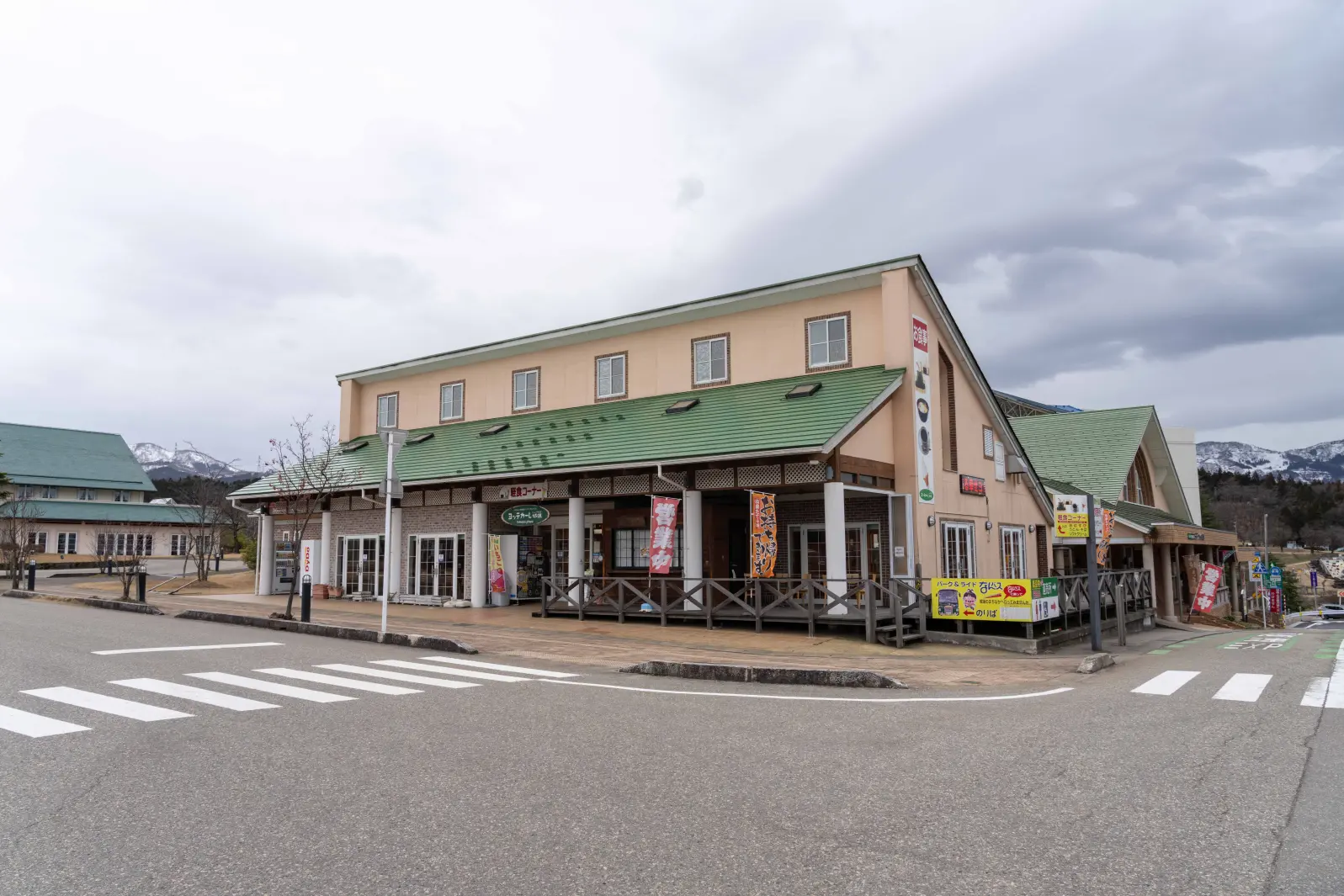 南砺市で寄り道「ヨッテカーレ城端」-1