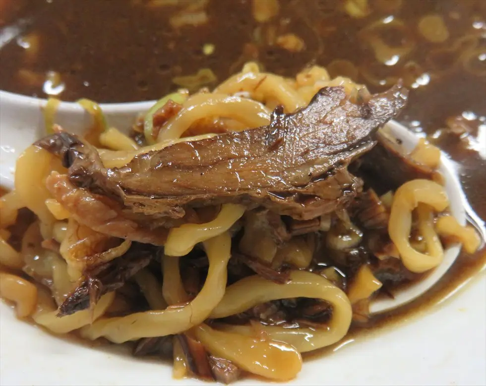 「無添加ラーメンの万里」無添加スープに手打ち麺！濃厚醤油ラーメン【富山市】-7