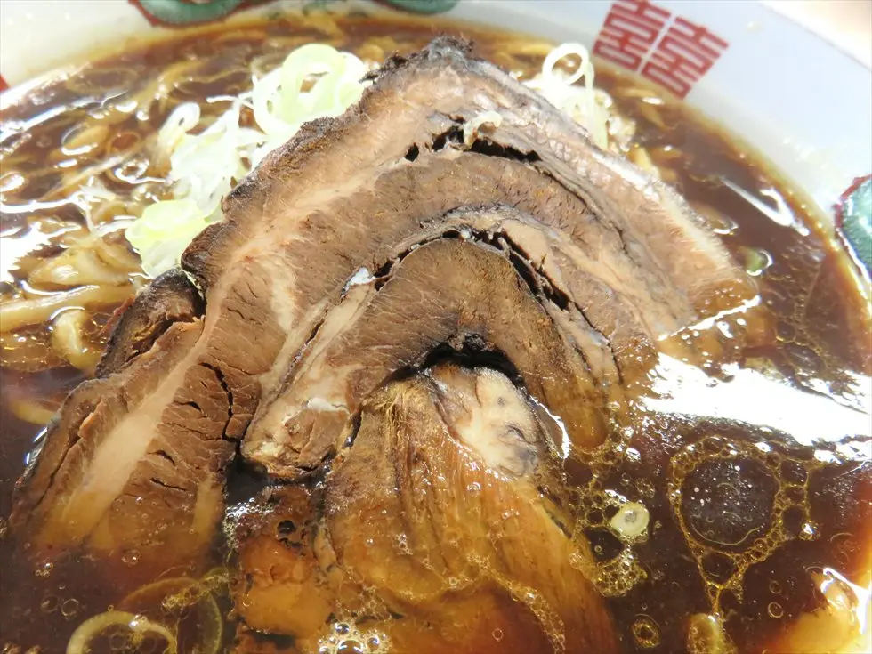 「無添加ラーメンの万里」無添加スープに手打ち麺！濃厚醤油ラーメン【富山市】-1