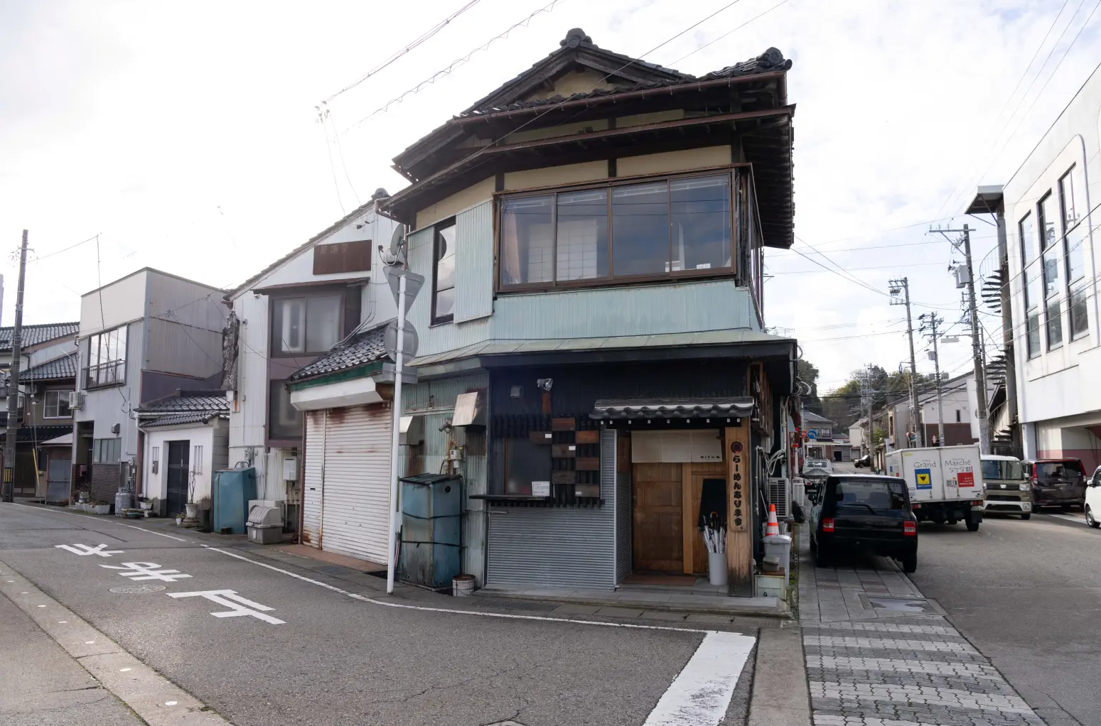 「貪瞋痴」行列が絶えない絶品煮干しラーメン【氷見市】-7