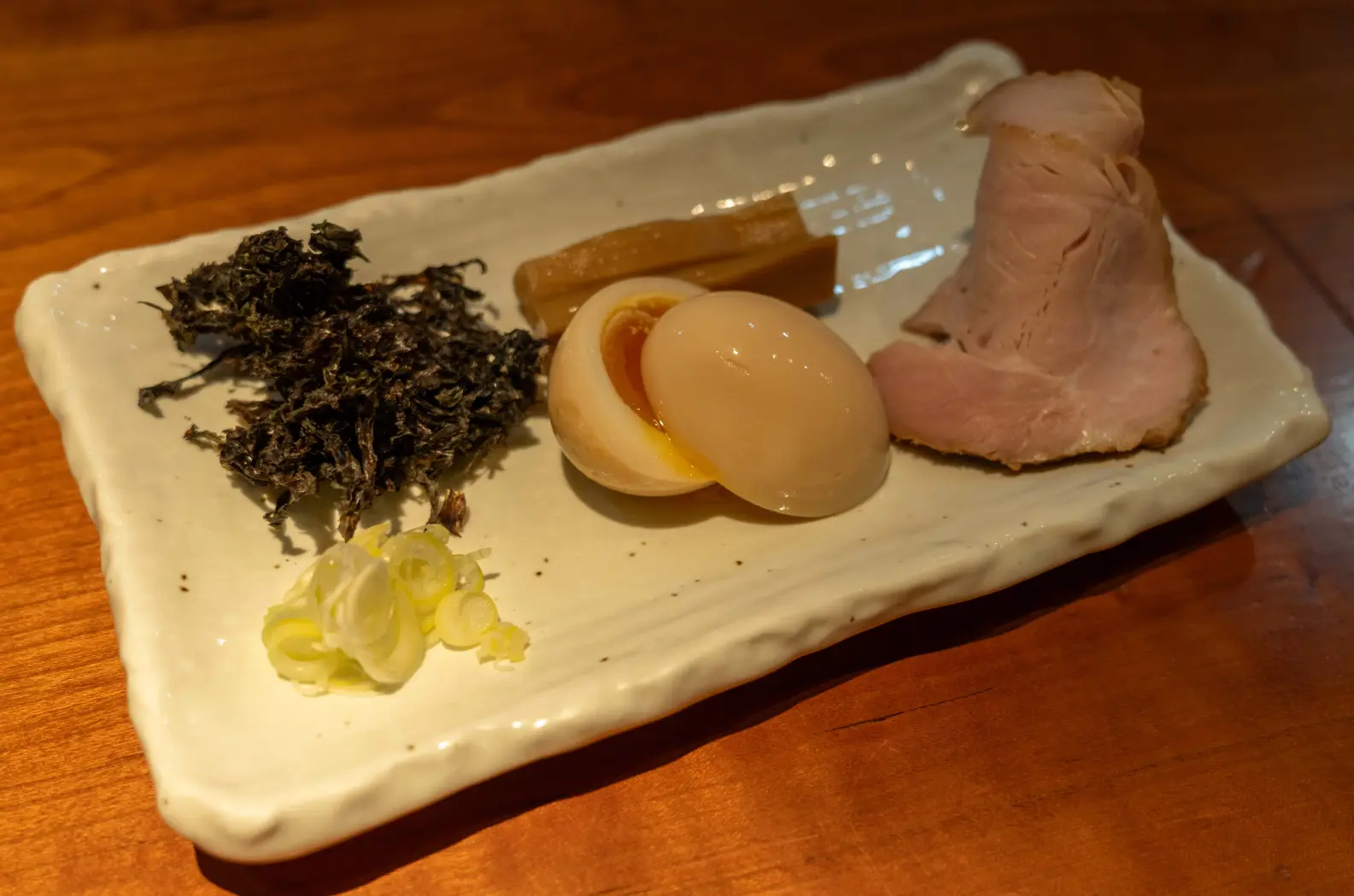 「貪瞋痴」行列が絶えない絶品煮干しラーメン【氷見市】-1