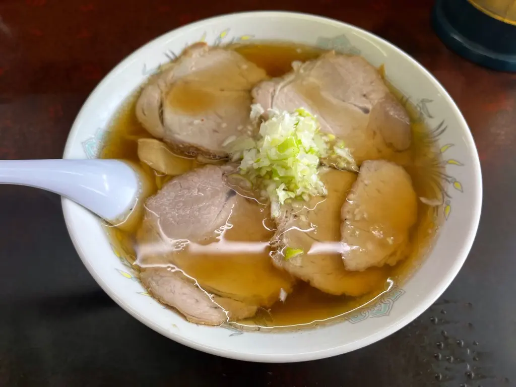 「ラーメンの店」半世紀以上愛される洗練された透き通ったスープ【魚津市】-0