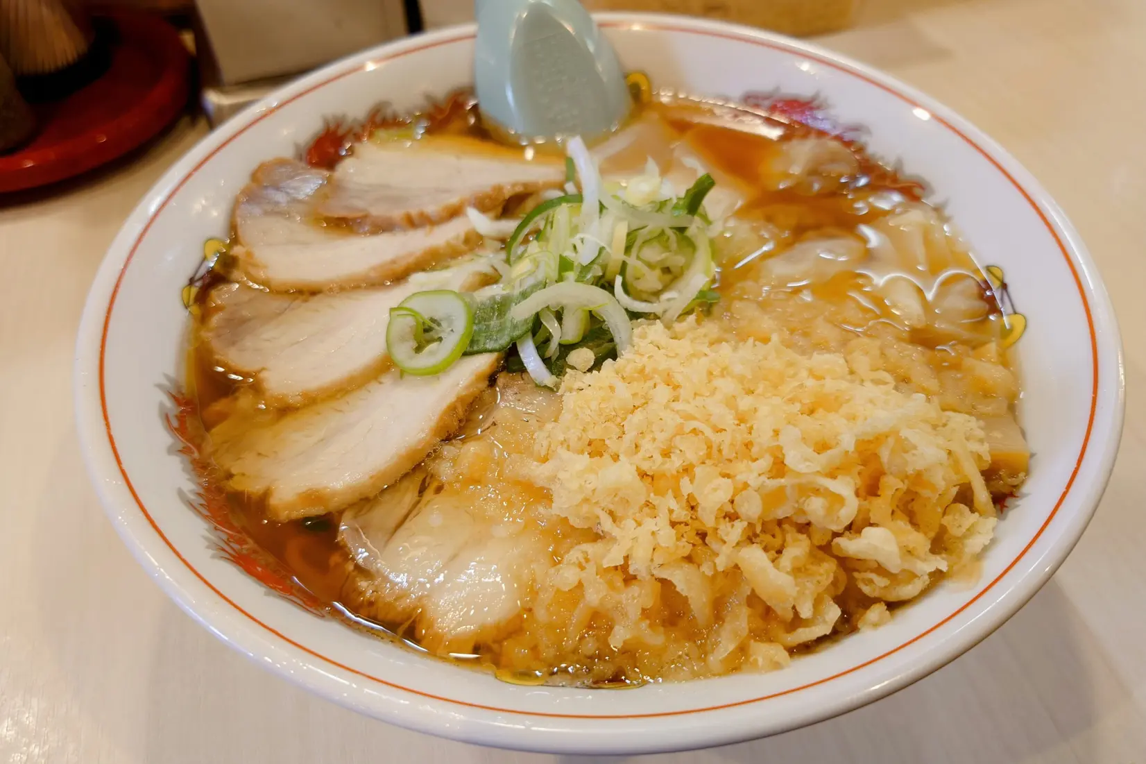 「駅前ラーメンひげ」深夜営業もありがたい定番あっさり系【富山市】-0