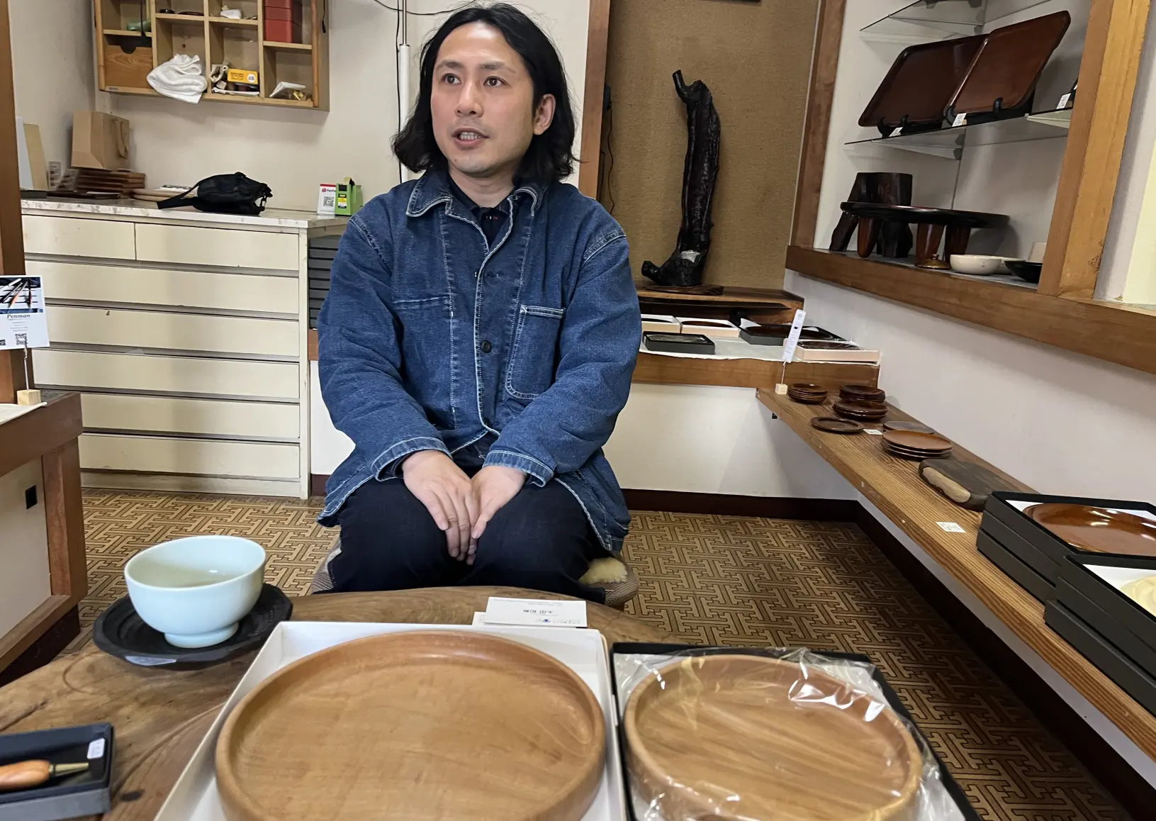 こむぎ　BE419　時代家具　関西火鉢　３尺　天板厚５㎝　純銅製 酒燗器 伝統工芸をエンタメに！庄川挽物木地師の新たな取り組み | ふぉとやま