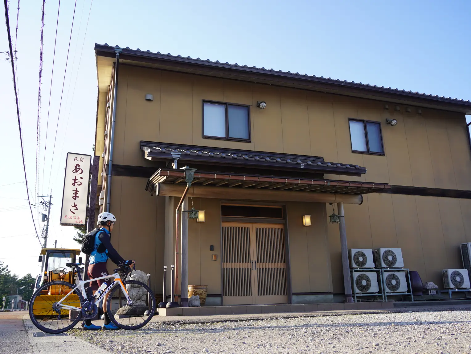氷見で一泊。オーシャンビューが嬉しい「民宿あおまさ」-0