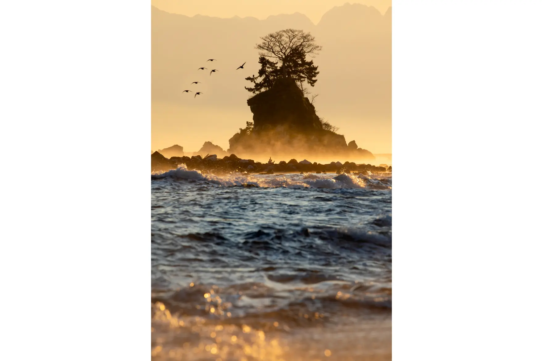 雨晴海岸で「自分だけの絶景」を探せ！-3
