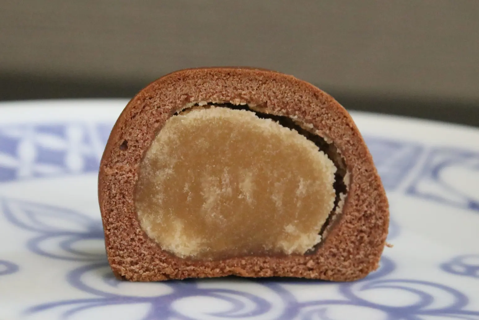 一口サイズで食べやすい「反魂旦」-2