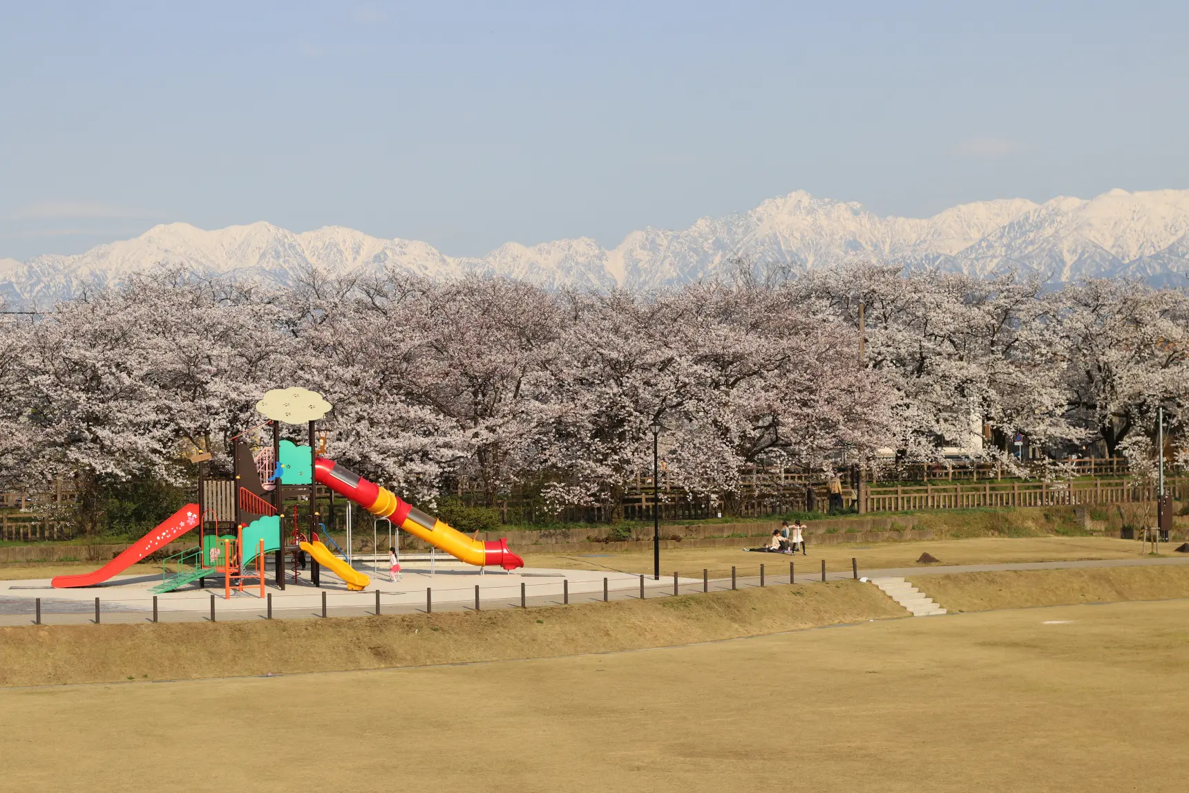 1、磯部川沿いの「布瀬公園」「磯部町公園」「安野屋町一丁目公園」！-2